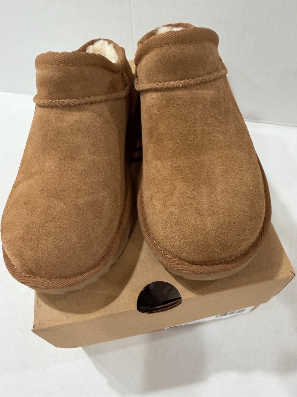 UGG Kids' Classic Slipper in Chestnut